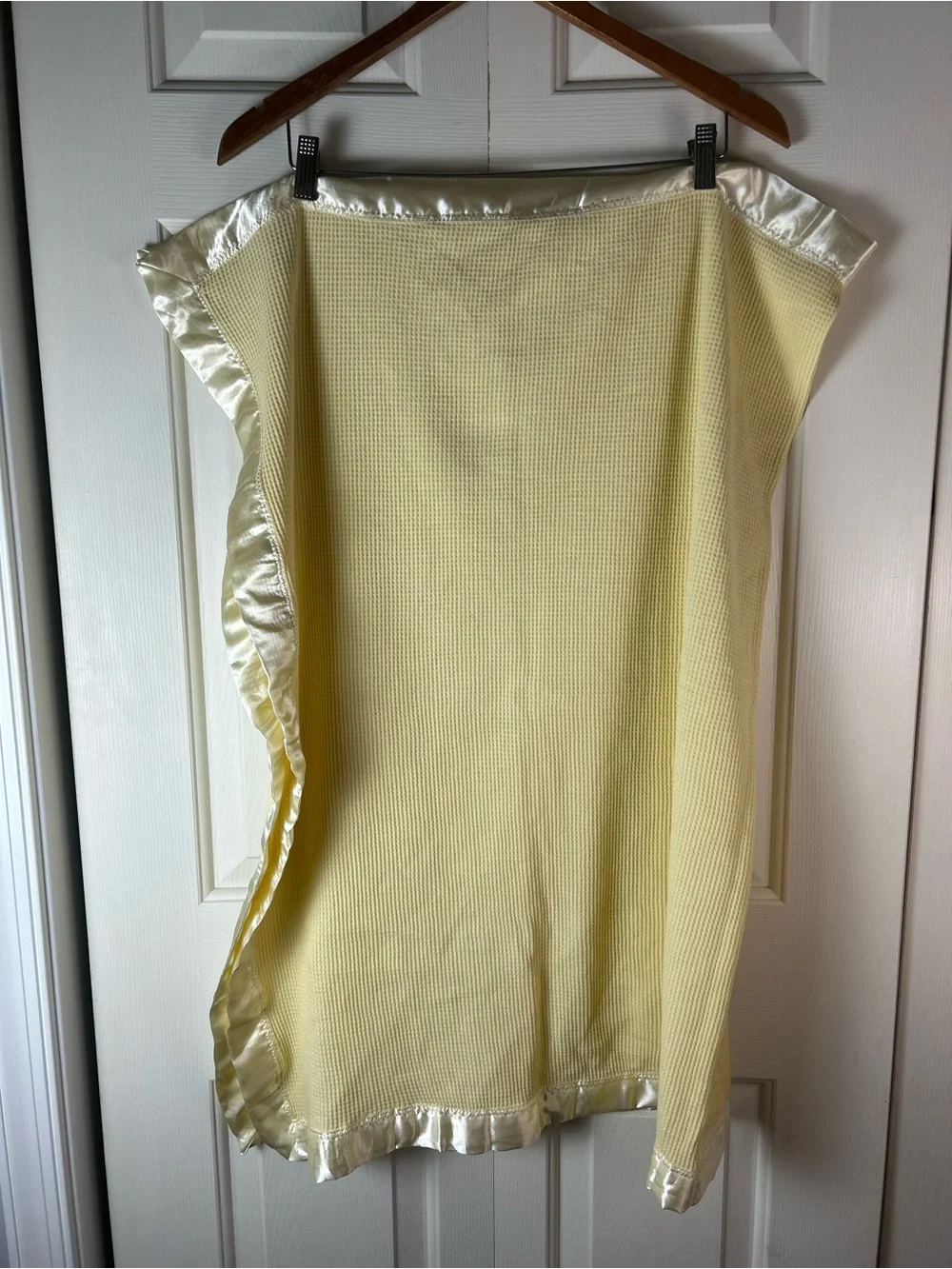 Starting Out Solid Yellow Baby Blanket Thermal Waffle Weave Silky Satin Edge